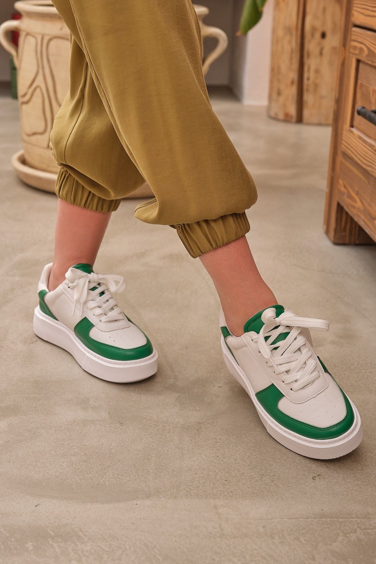 Agnes Yeşil Beyaz Kadın Spor Ayakkabı 