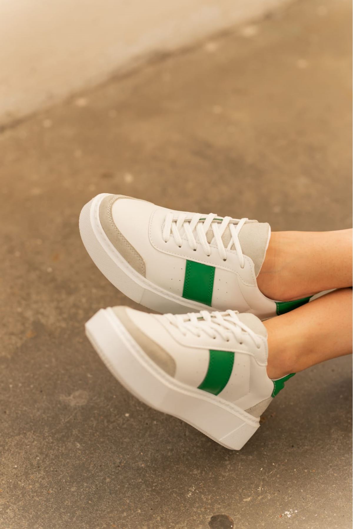 Lines Beyaz Yeşil Detaylı Kadın Spor Ayakkabı